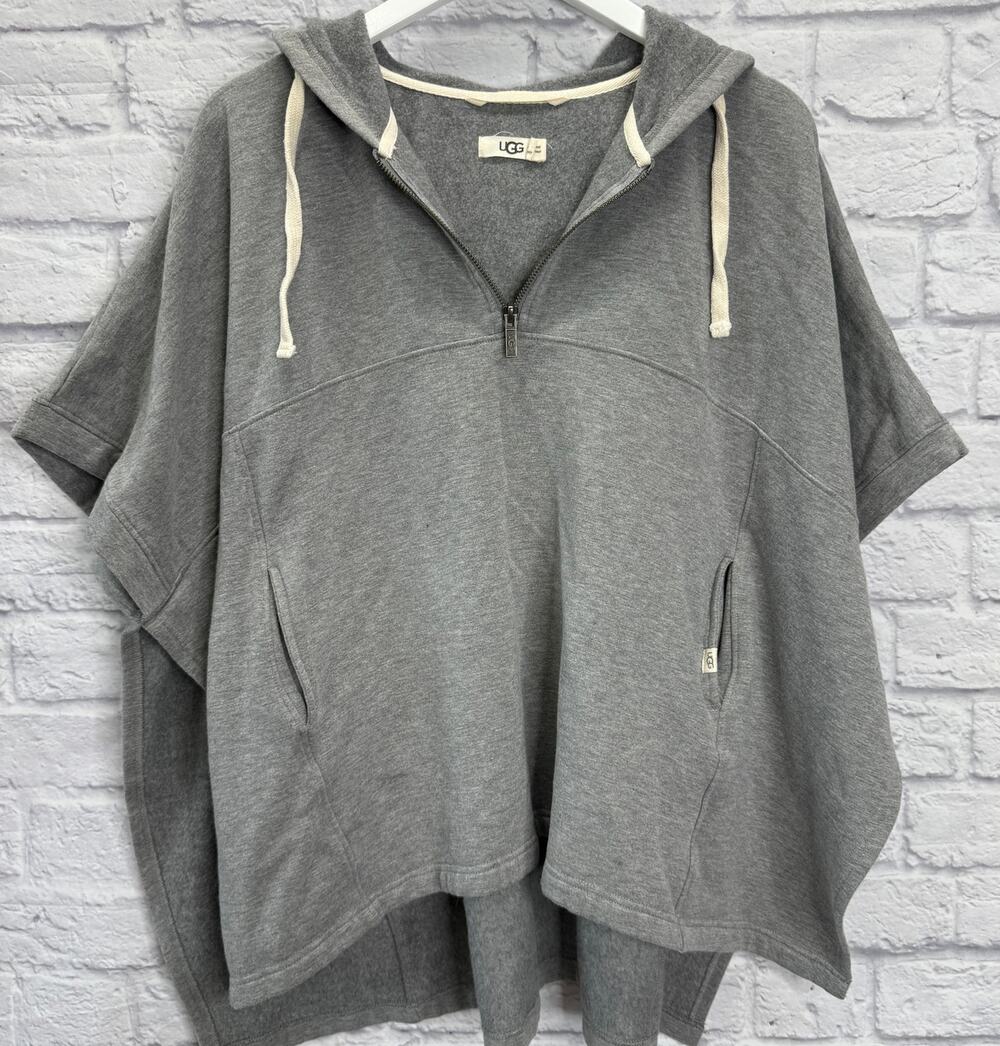 UGG Women's Anissa hooded pullover poncho Size M/L Heather Gray Pockets